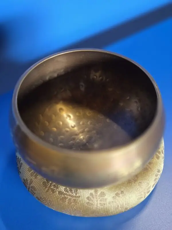 Bronze bowl Medium 1 - Image 2