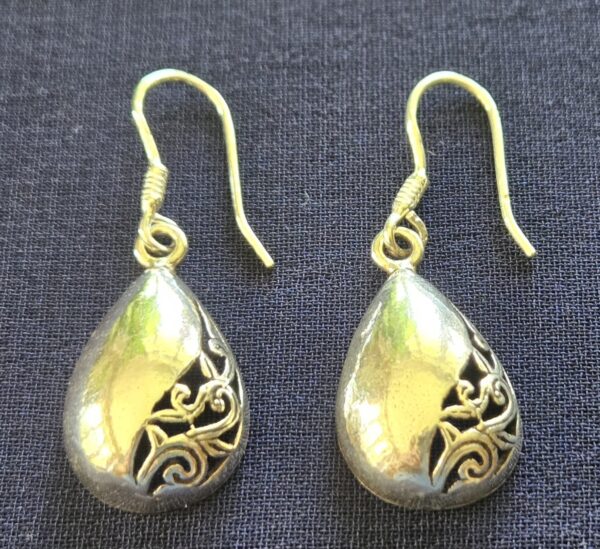 Earring Drop curve