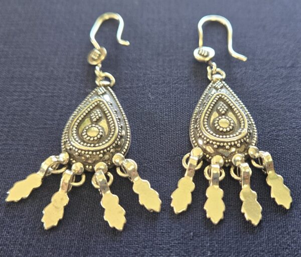 Earring Palm