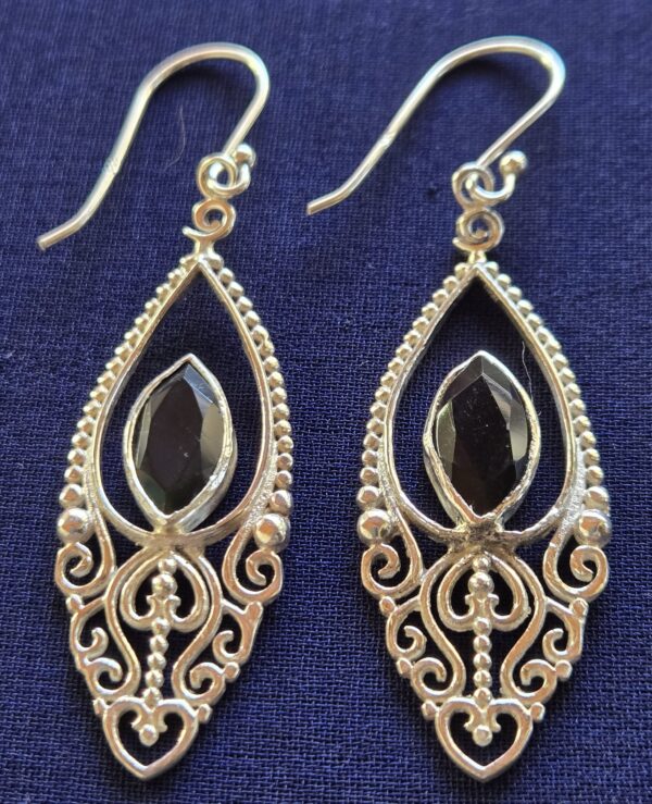Earring Holy Dark Eye stone