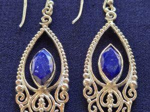 Earring Holdy Blue Eye stone