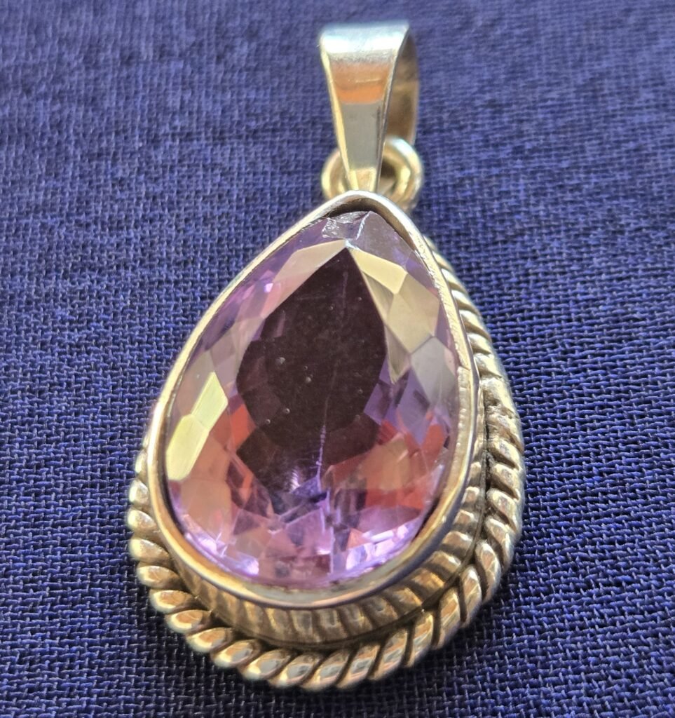 Purple heart stone with a parameter