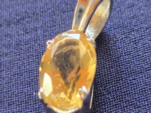 Ring size yellow stone