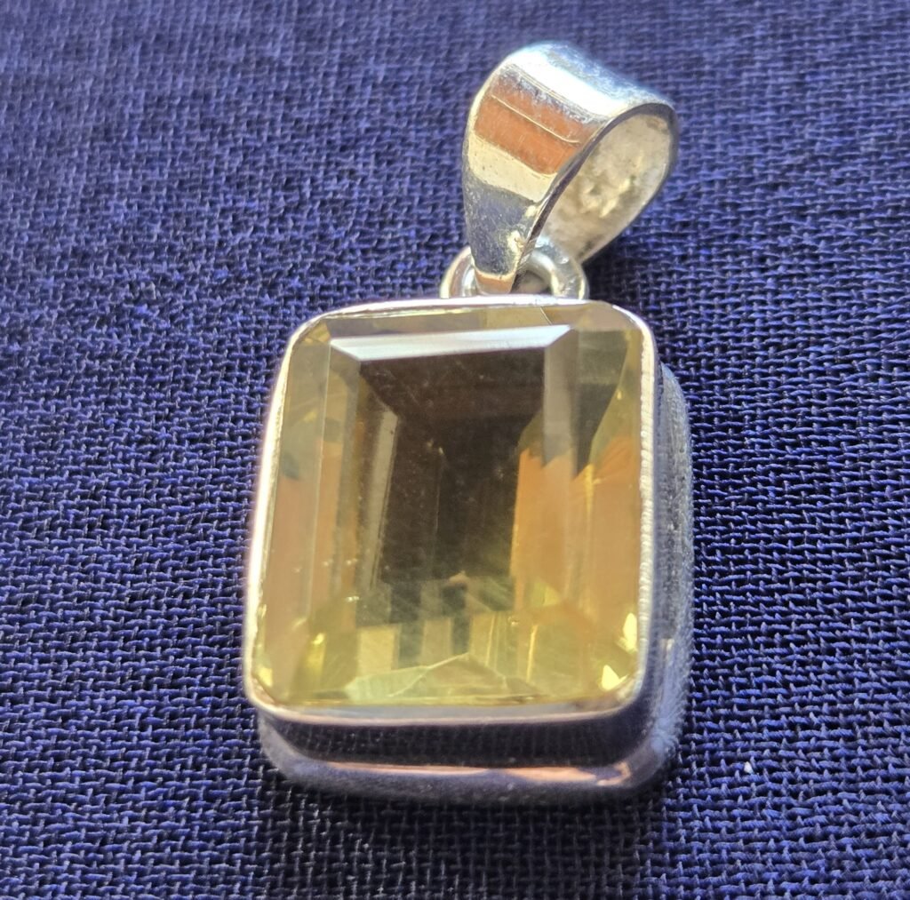 Yellow stone for strong relation