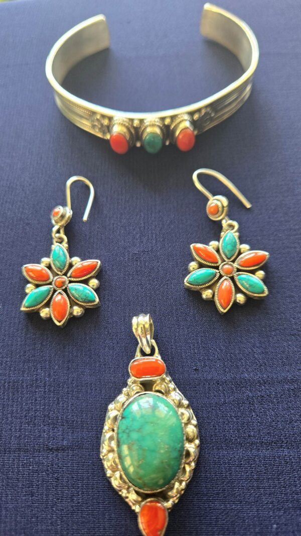Himalayan Jewelry Set